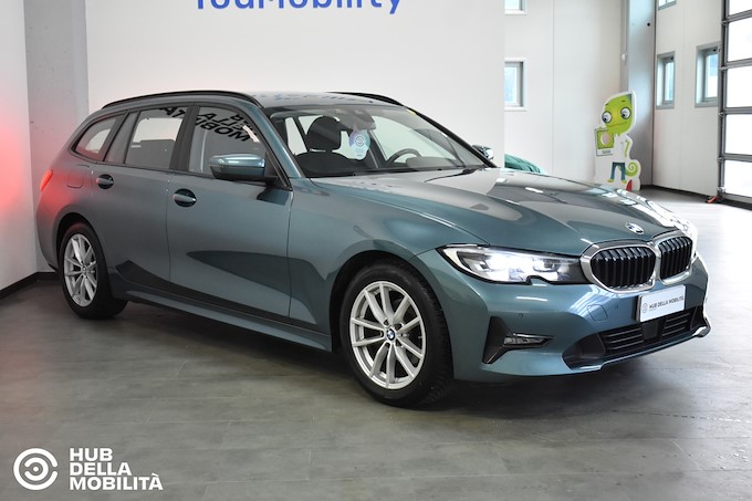 BMW 318d 48V Touring Business Advantage